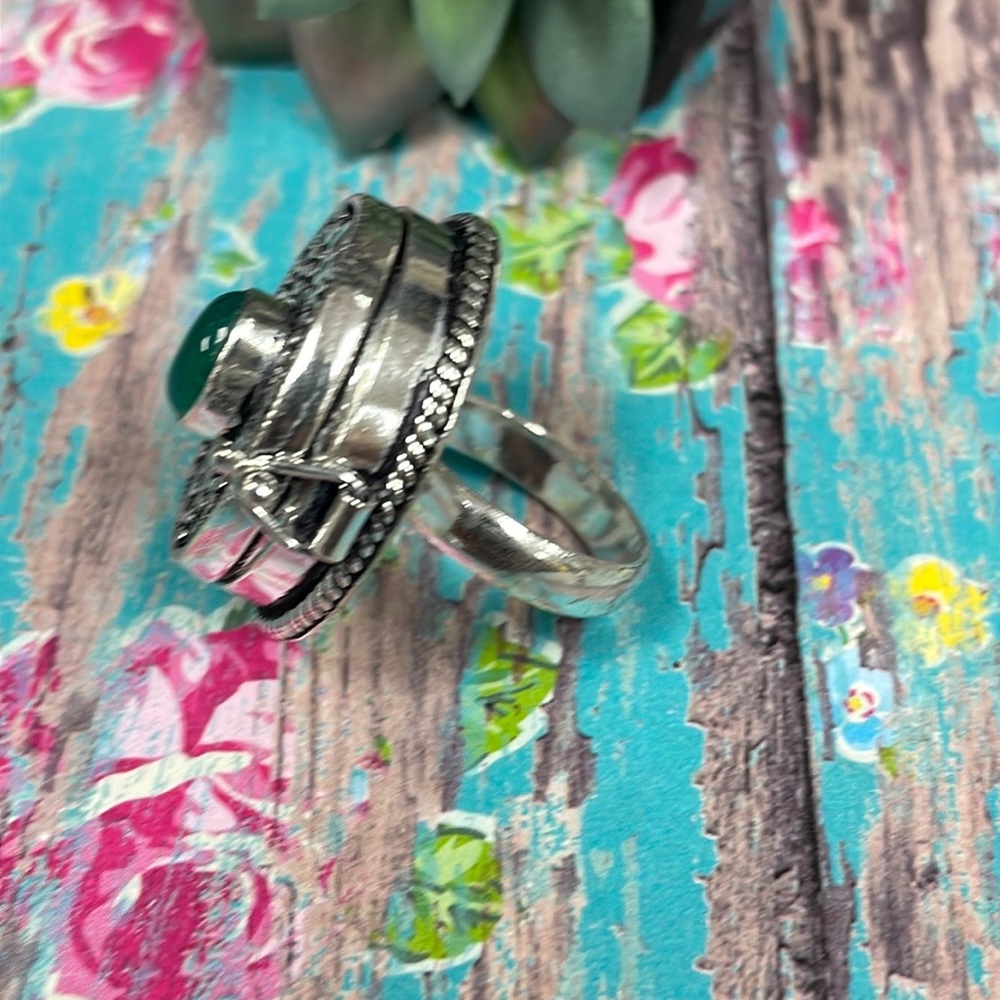 Green Chalcedony Poison Ring - image 4